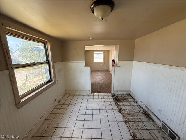 579 Helper Drive, Bedford, OH 44146