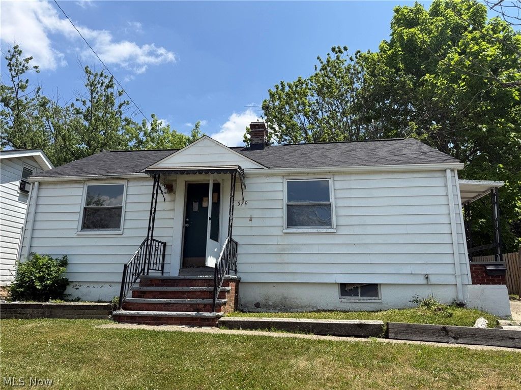 579 Helper Drive, Bedford, OH 44146