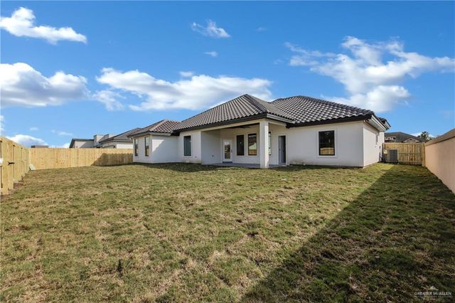 3906 Tierra Escondida, Weslaco, TX 78596