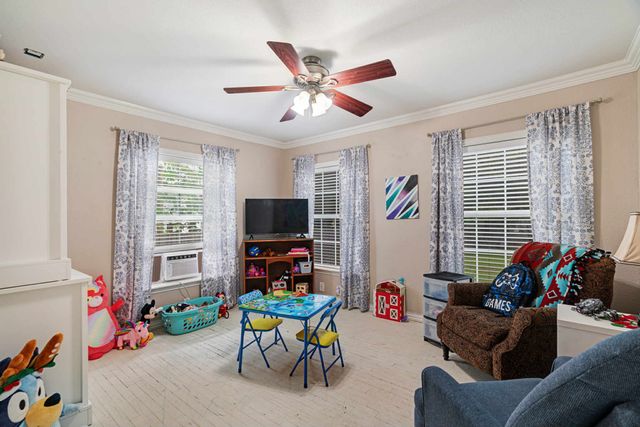 1910 E Polk Street, Paris, TX 75460