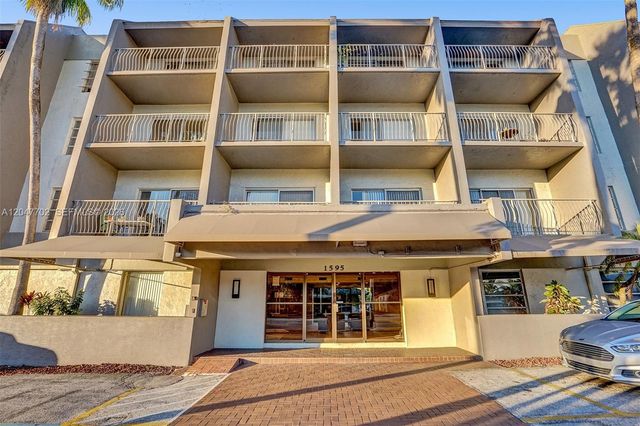 1595 NE 135th Street 429, North Miami, FL 33161