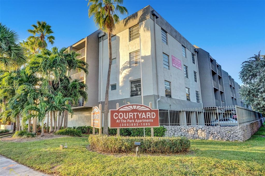 1595 NE 135th Street 429, North Miami, FL 33161