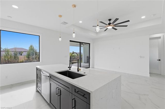 2124 NW 21st ST, Cape Coral, FL 33993