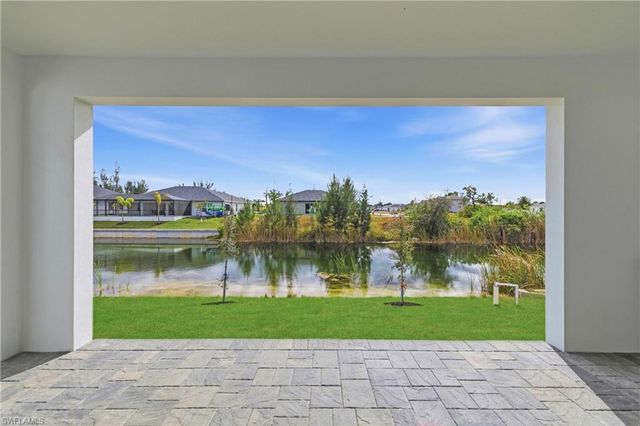 2124 NW 21st ST, Cape Coral, FL 33993