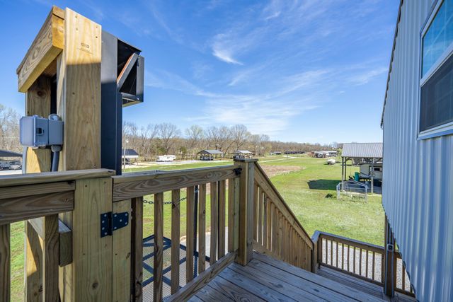 1082 WC Pickett, Clifton, TN 38425