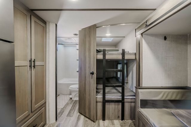 1082 WC Pickett, Clifton, TN 38425