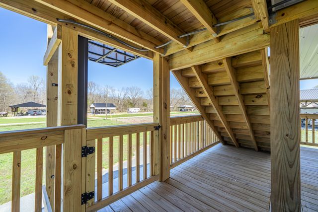 1082 WC Pickett, Clifton, TN 38425