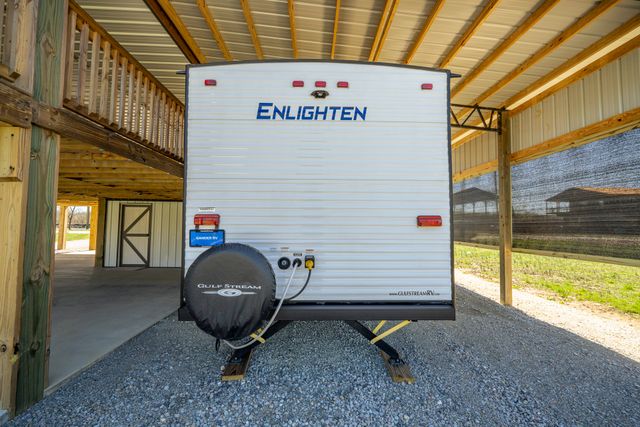 1082 WC Pickett, Clifton, TN 38425