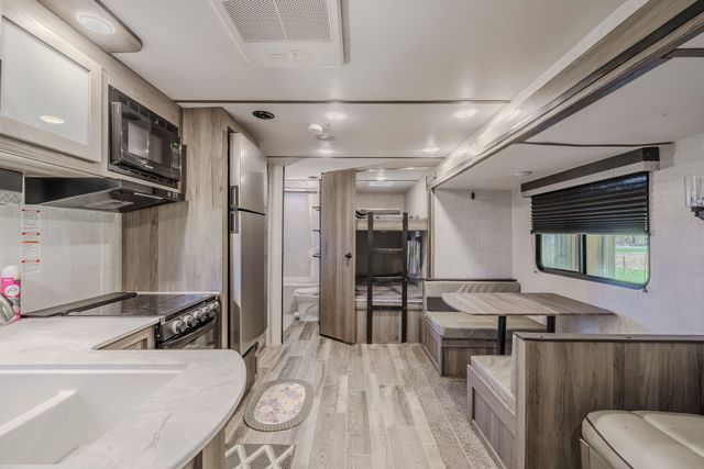 1082 WC Pickett, Clifton, TN 38425