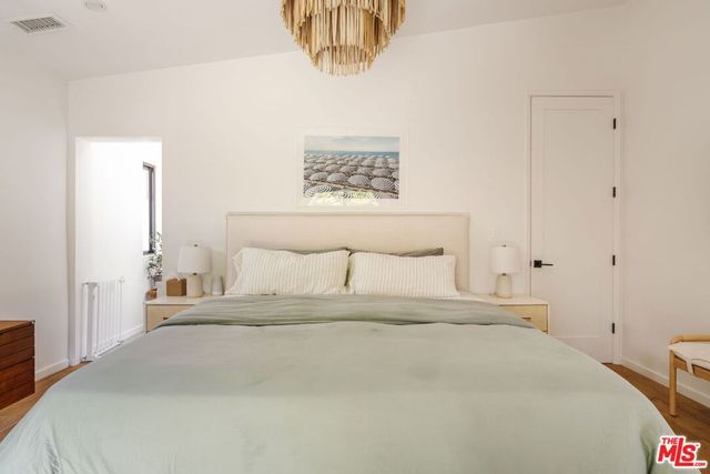 4507 10th Avenue, Los Angeles, CA 90043