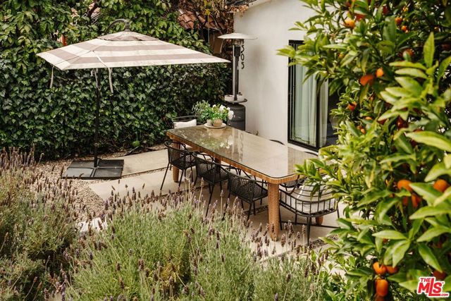 4507 10th Avenue, Los Angeles, CA 90043