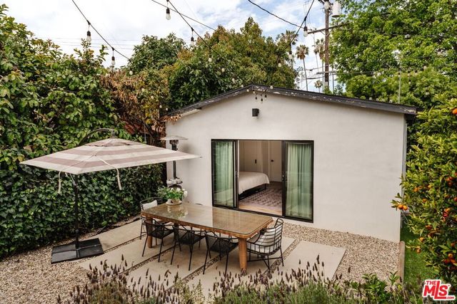 4507 10th Avenue, Los Angeles, CA 90043