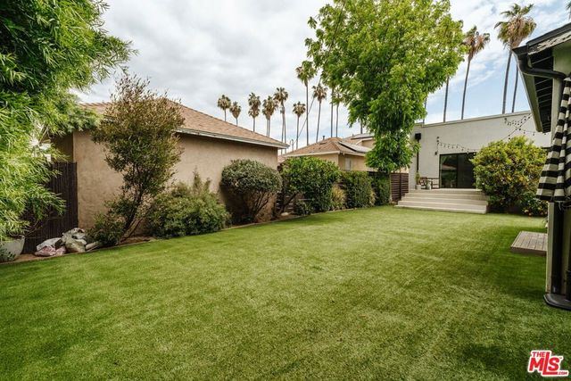 4507 10th Avenue, Los Angeles, CA 90043