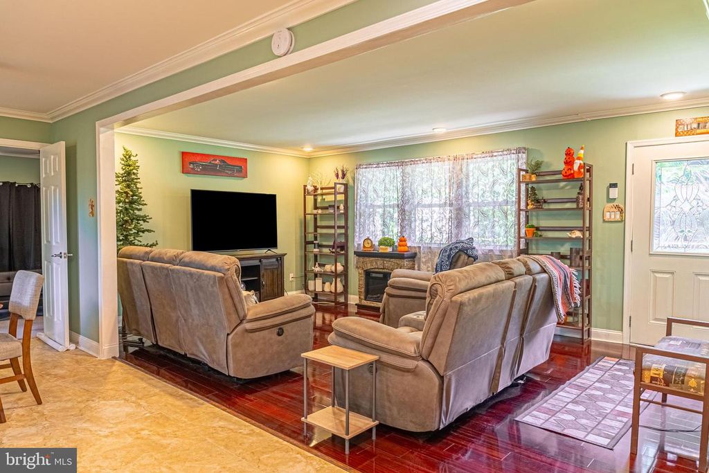 89 QUAKER RD, Pennsville, NJ 08070