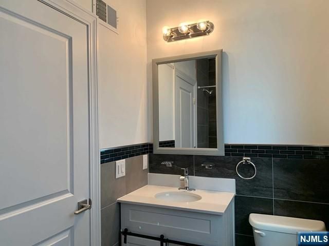 231 Cleveland Avenue 1F+G, Harrison, NJ 07029