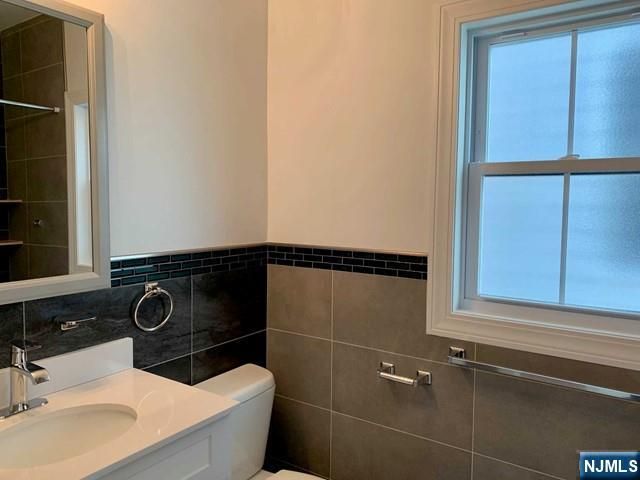 231 Cleveland Avenue 1F+G, Harrison, NJ 07029