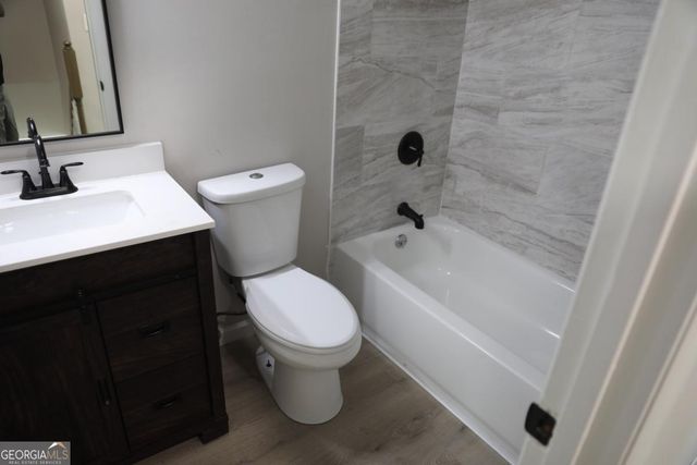 1321 Surrey Lane SW 1321, Marietta, GA 30008