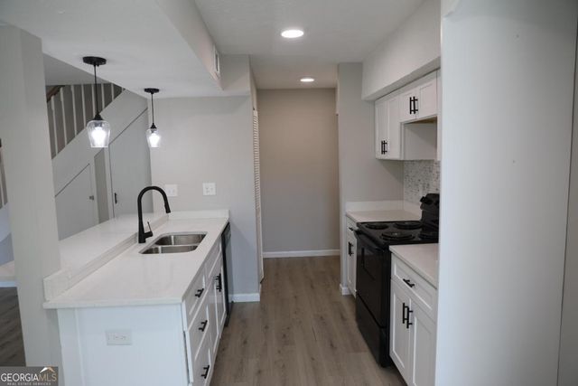 1321 Surrey Lane SW 1321, Marietta, GA 30008