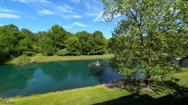 318 English Place 318, Bernards Twp., NJ 07920
