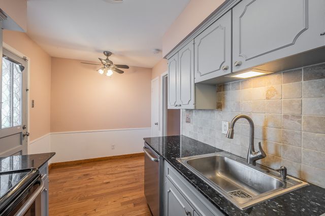 7937 Royal Lane 223, Dallas, TX 75230