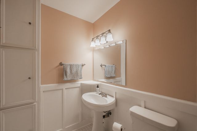 7937 Royal Lane 223, Dallas, TX 75230