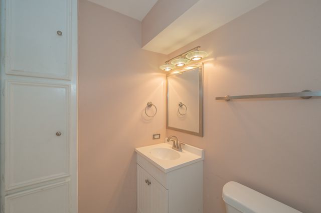 7937 Royal Lane 223, Dallas, TX 75230