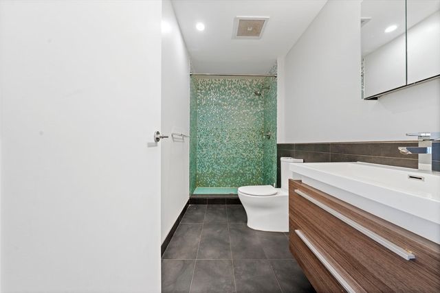 691 Massachusetts Ave 504, Boston, MA 02118