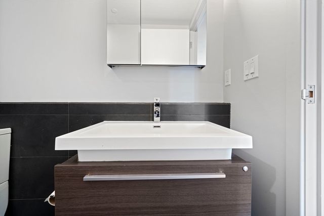 691 Massachusetts Ave 504, Boston, MA 02118