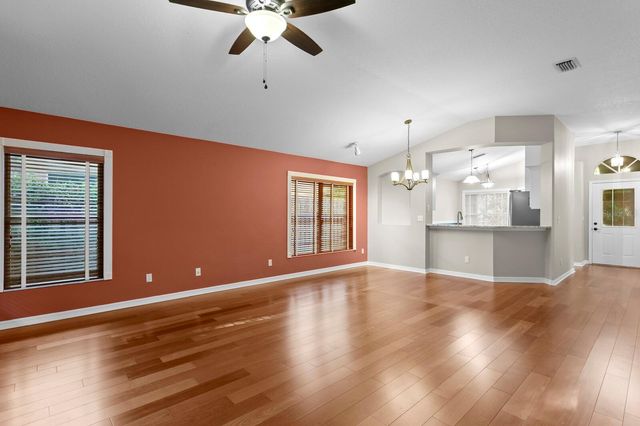 10238 WOODFORD BRIDGE STREET, Tampa, FL 33626