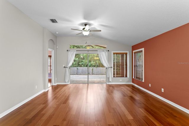 10238 WOODFORD BRIDGE STREET, Tampa, FL 33626