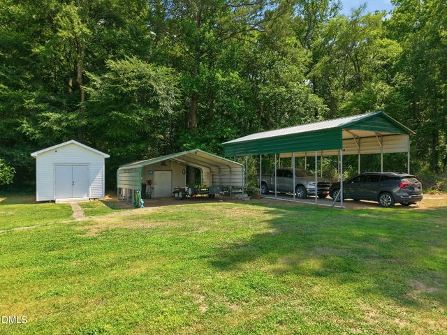25 Eugene Jernigan Road, Dunn, NC 28334