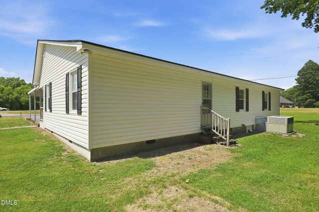 25 Eugene Jernigan Road, Dunn, NC 28334