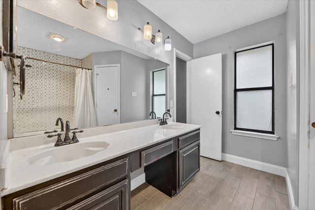 705 Parkwest Boulevard, Saginaw, TX 76179
