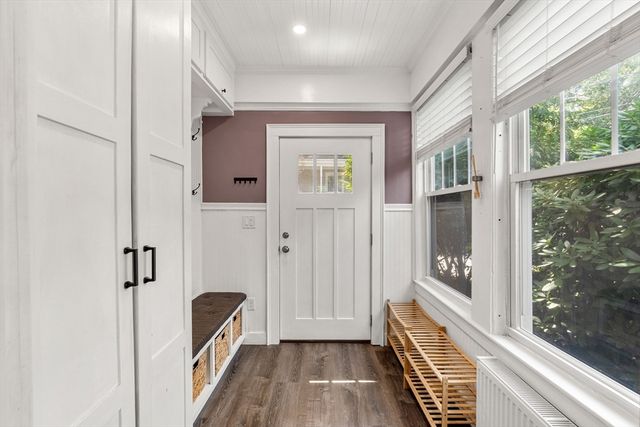 62 Parkview Ave, Lowell, MA 01852