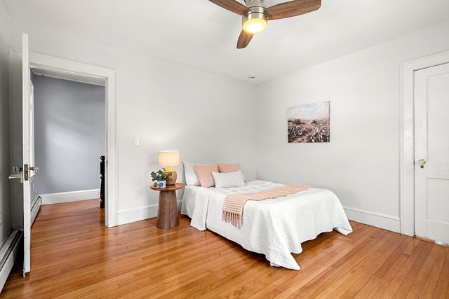 62 Parkview Ave, Lowell, MA 01852