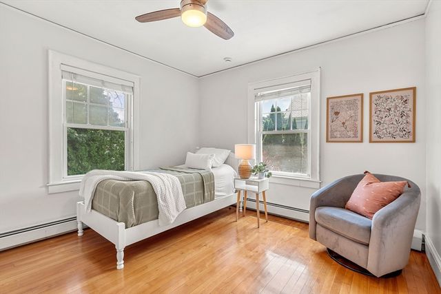 62 Parkview Ave, Lowell, MA 01852