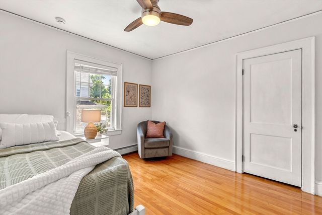 62 Parkview Ave, Lowell, MA 01852