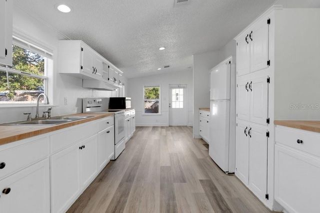 17309 PALM DRIVE, Montverde, FL 34756