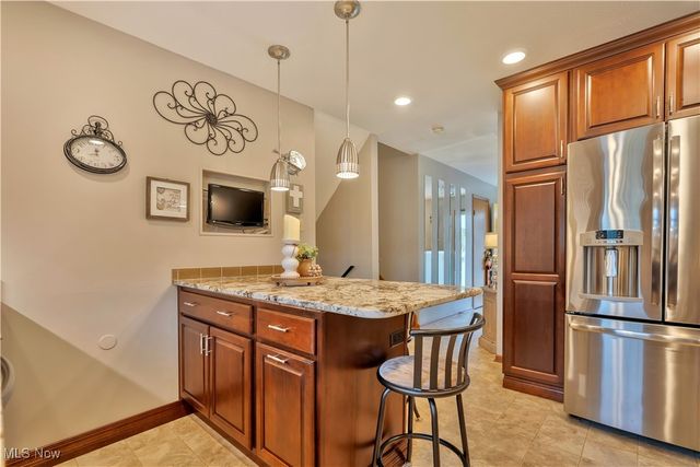 1702 Gulf Street NW, Uniontown, OH 44685