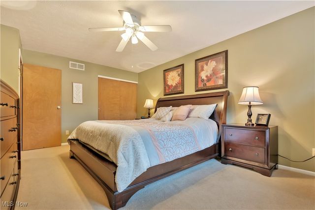 1702 Gulf Street NW, Uniontown, OH 44685