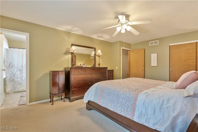 1702 Gulf Street NW, Uniontown, OH 44685