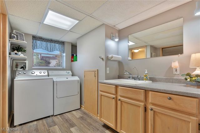 1702 Gulf Street NW, Uniontown, OH 44685