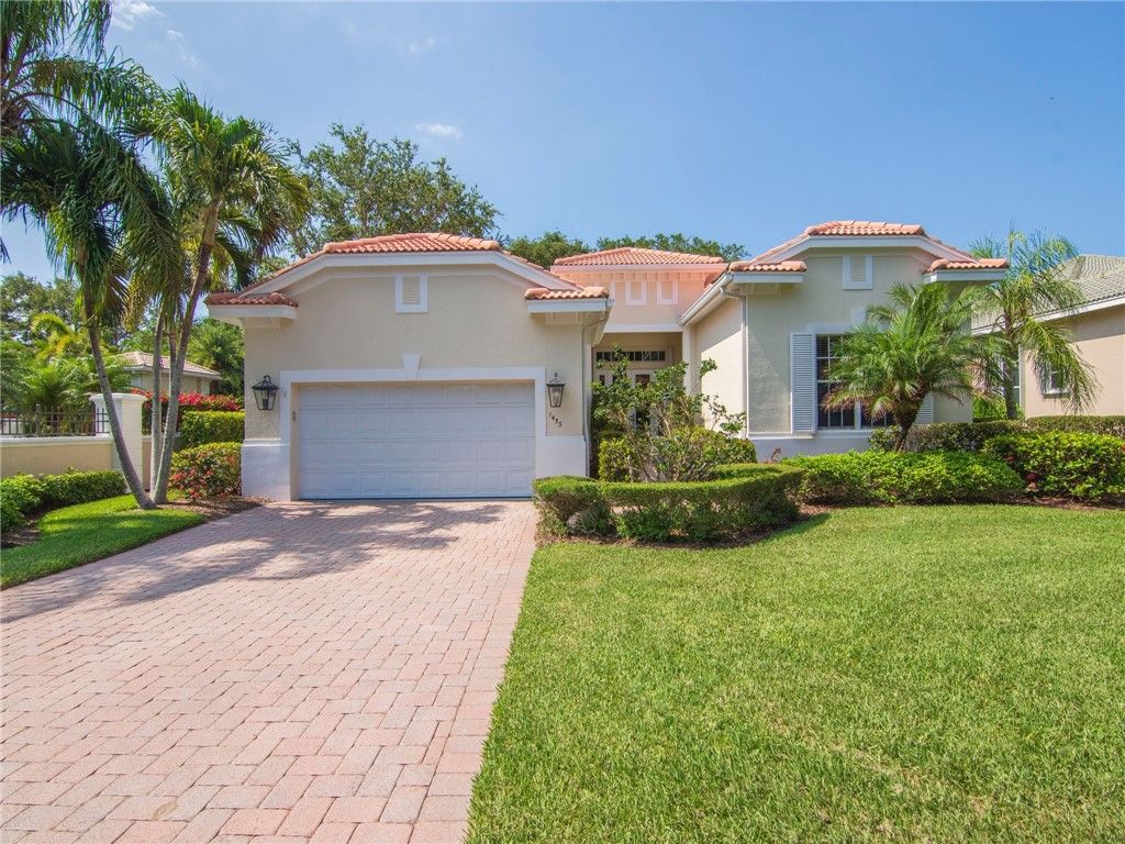 1453 W Island Club Square, Vero Beach, FL 32963