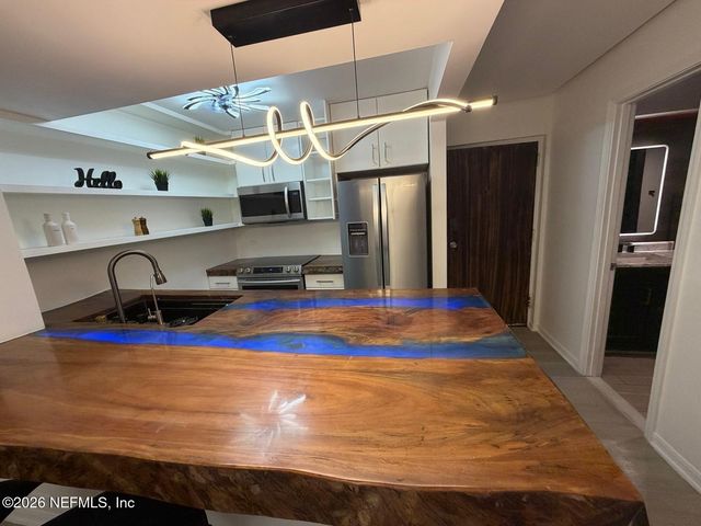 222 14TH Avenue 106, Jacksonville Beach, FL 32250