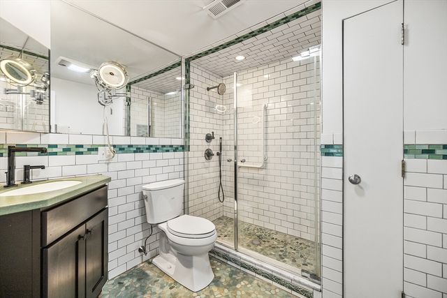370 Great Rd 8, Acton, MA 01720