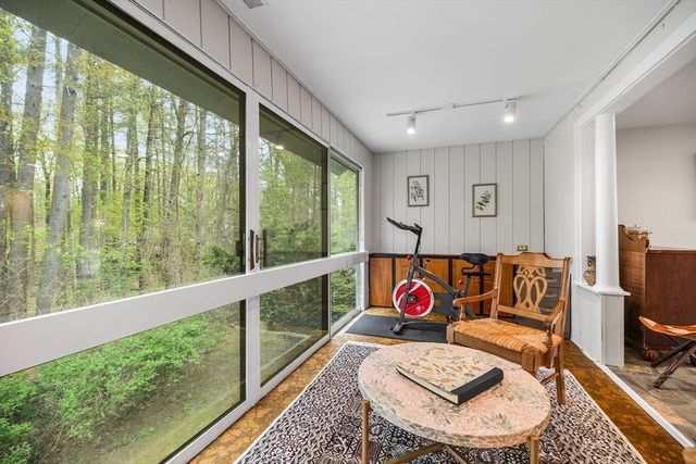 370 Great Rd 8, Acton, MA 01720