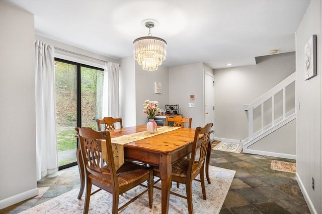 370 Great Rd 8, Acton, MA 01720