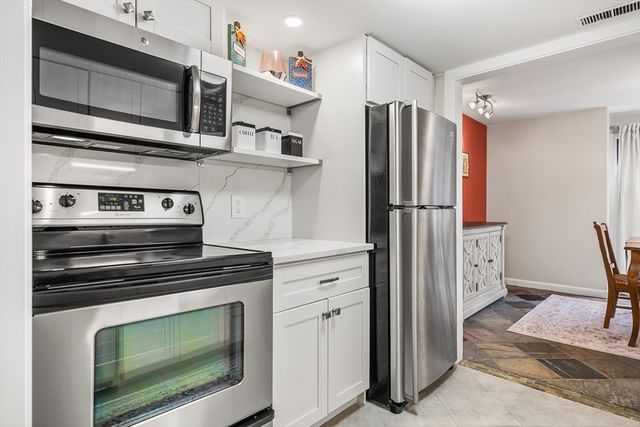 370 Great Rd 8, Acton, MA 01720