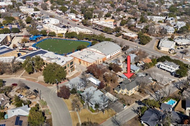 107 Willim, Alamo Heights, TX 78209