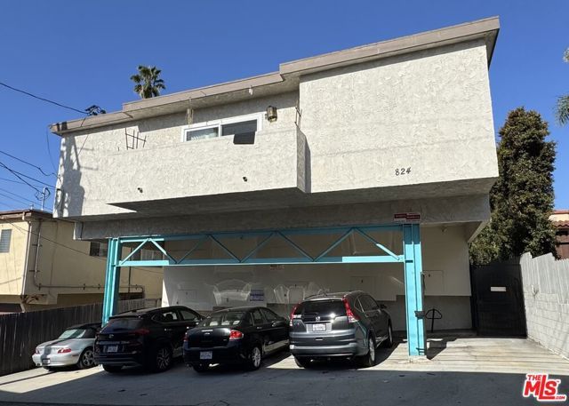 824 Maple Street, Santa Monica, CA 90405